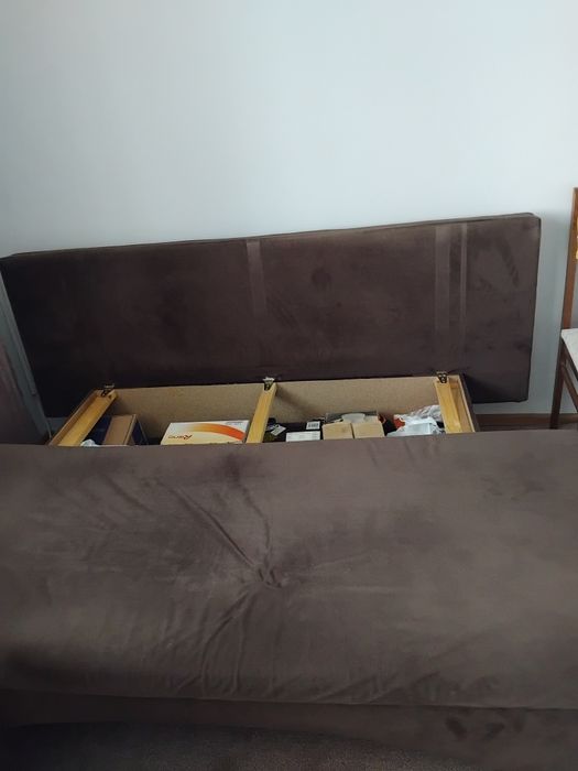 Продавам разтегателен диван