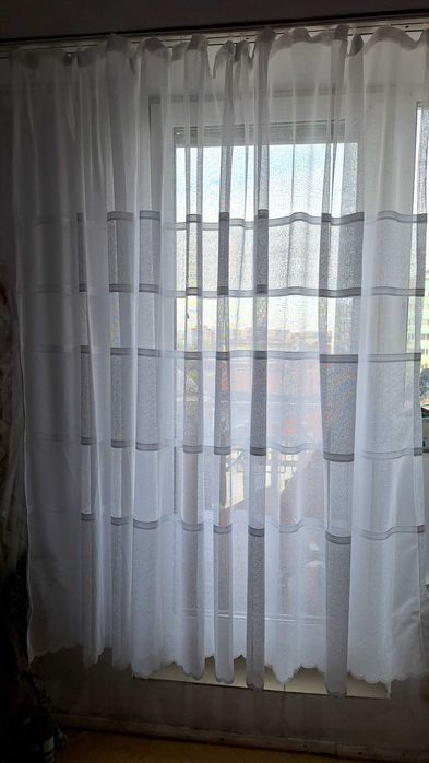 PERDELE ALBE, gen  IN , 2 bucati 300CM/180CM.