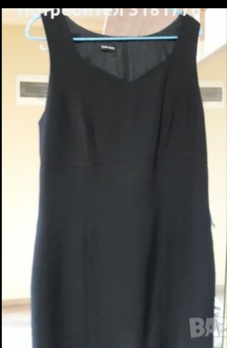 Дамска официална черна рокля без ръкав.