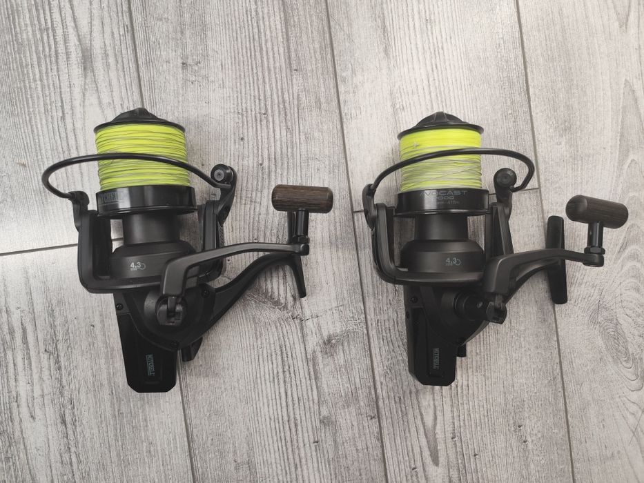 Vând mulinete Mitchell Avocast Black Edition 7000