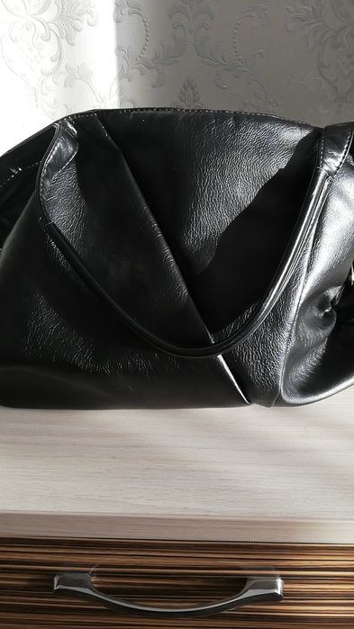 Продам вместительную сумку