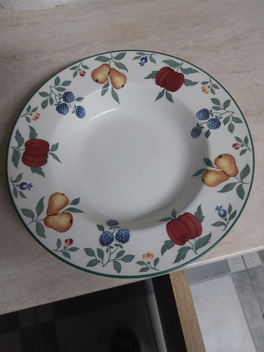 Servicii farfurii
