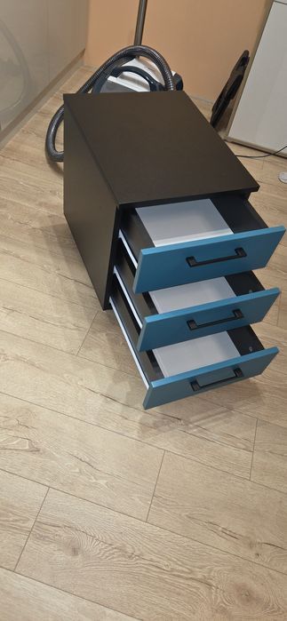 Шкаф красив и много здрав