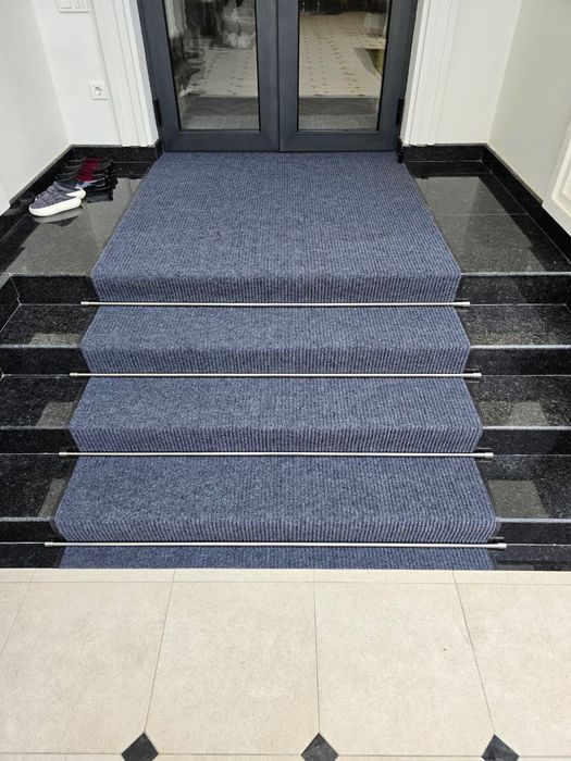 Установка ковро держателей, резиновые драпы разных размеров