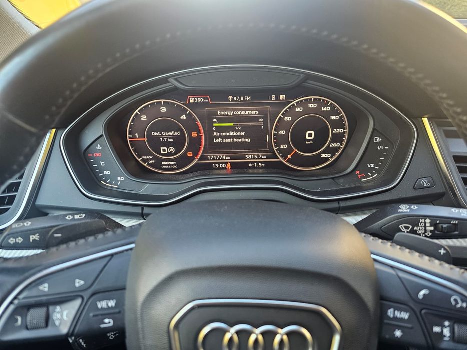Audi Q5 Sport Line Airmatic 190CP istoric real