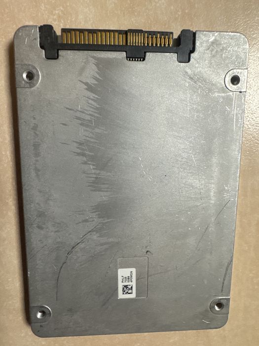Ssd 4T intel p4501