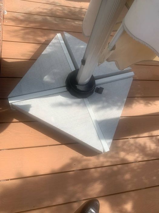 Мармар тошлар зонтик ва бошқа воситаларга