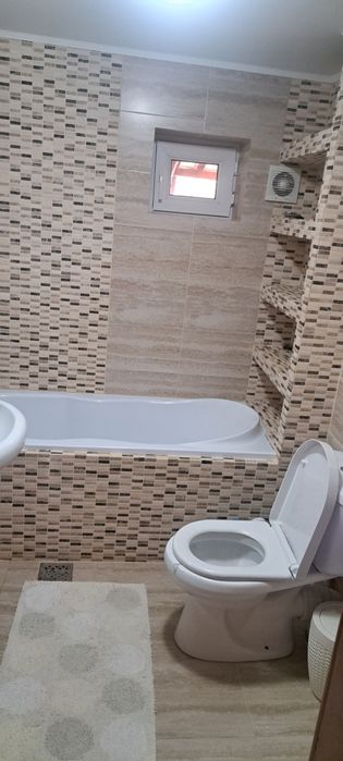 Închiriez casa in car Glodeni Pucioasa complet utilata