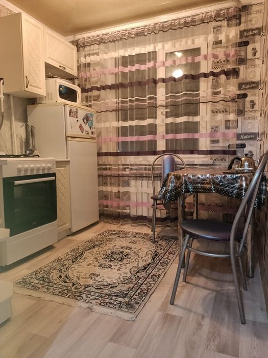 Продам 2х комн.кв.в районе космоса.