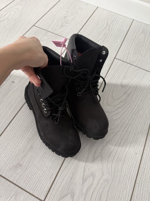 Новые ботинки Тимбалэнды 35