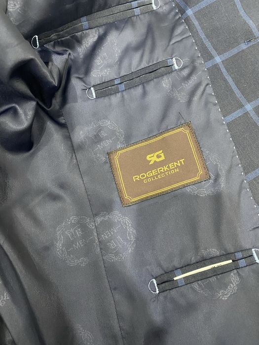 Продается костюм двойка мужс! В хорошем состоянии!