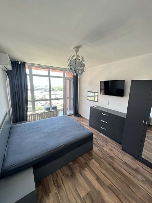 Дава се под наем Двустаен апартамент в Пловдив, Гагарин - 70 кв.м за 430 € - Снимка #1
