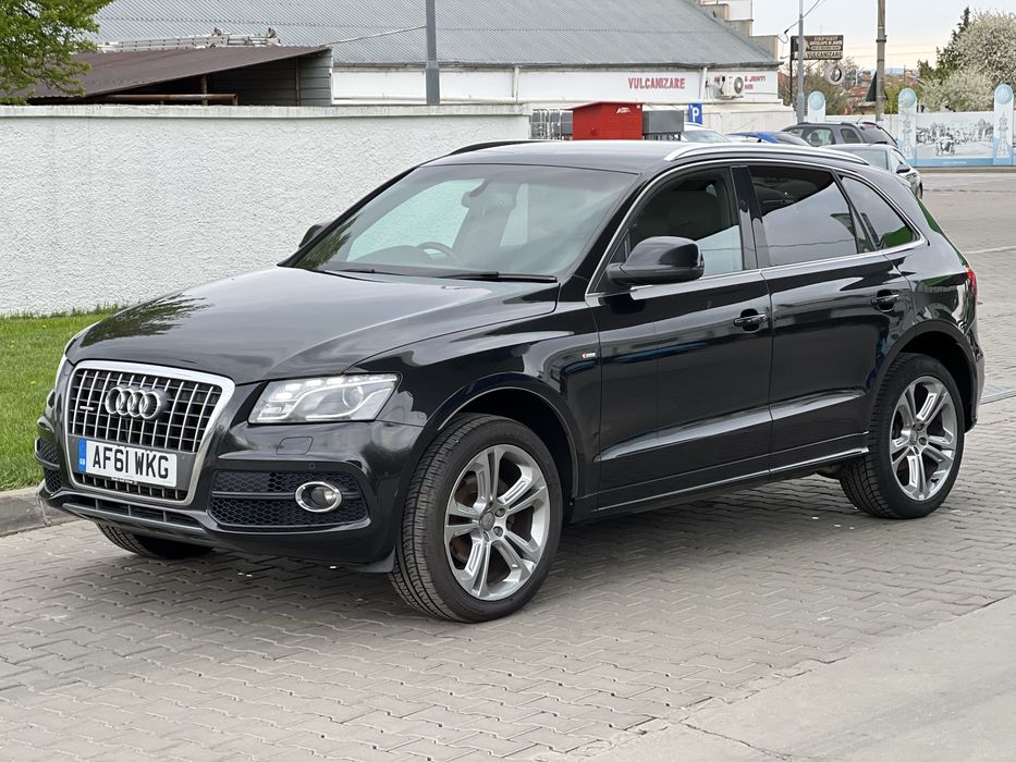Dezmembrez Audi Q5 8R S line 2.0 tdi 170 cai CGLB 2012 bixenon piele