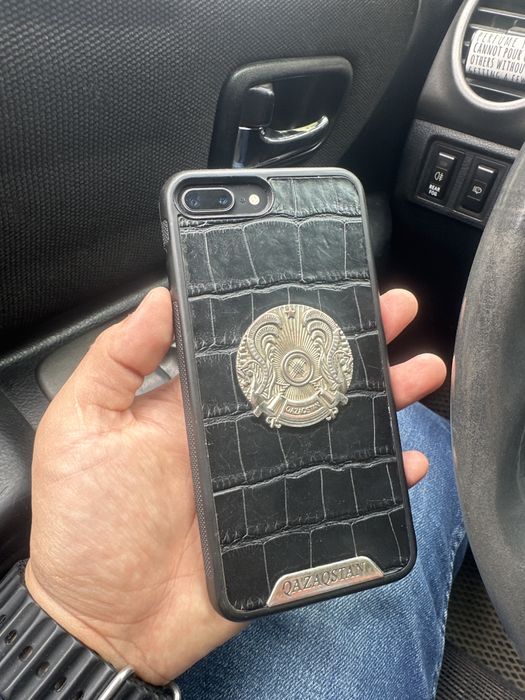 Продам iphone 8+ 128gb