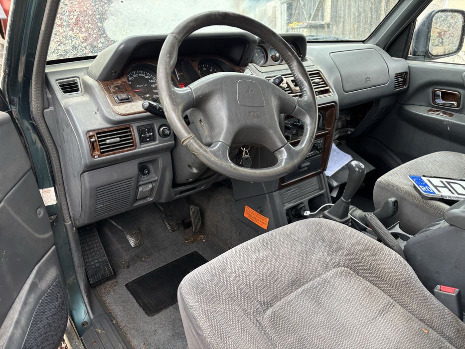 Mitsubishi pajero 2.5 an 2004/schimb cu L200