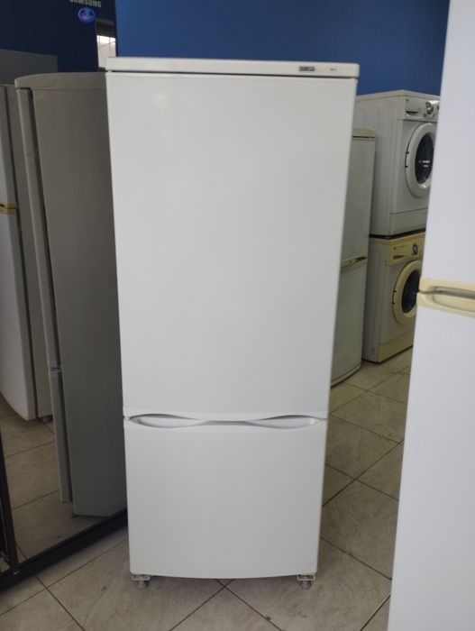 Продам холодильник марка Атлант