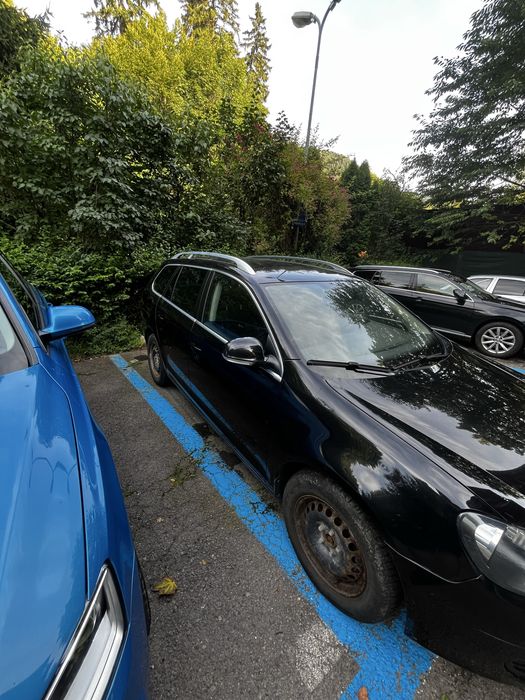Vand Golf 6 2011 cu dotari bunicele pentru vremea lui