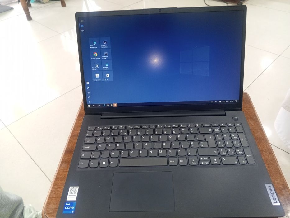 Lenovo V15 core i5