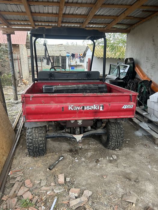 Vand Kawasaki mule 3010 ( sau dezmembrez )