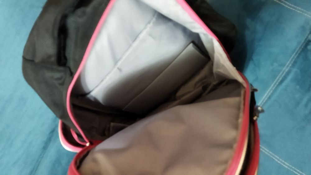 Продам рюкзак школьный