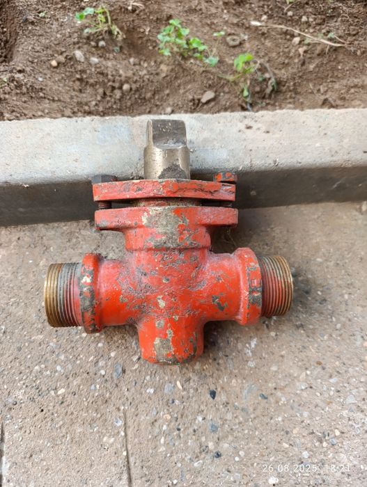 Кран 1,5 цола месингов!