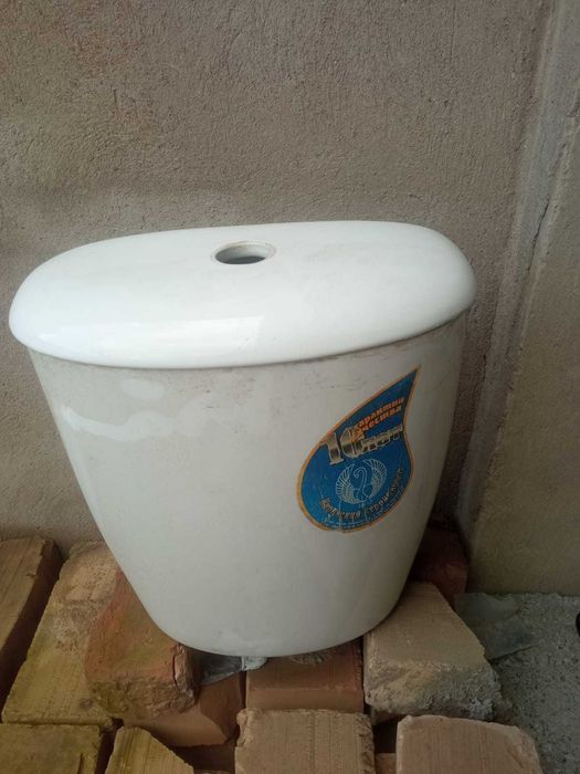 Бачок для туалета