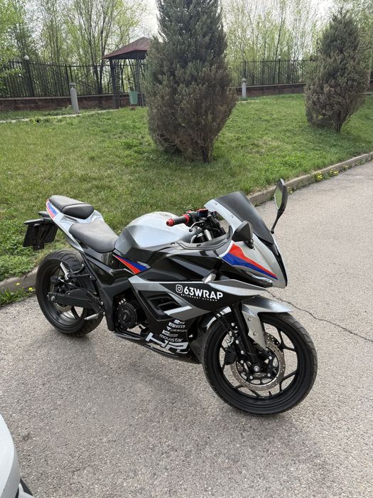 Электромотоцикл BMW S 1000 RR