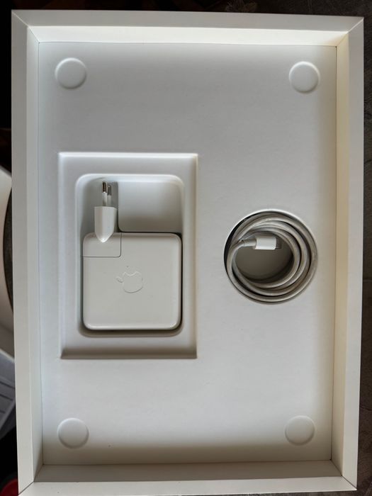 Лаптоп преносим MacBook