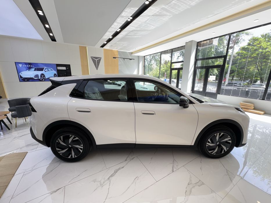 Changan nevo q05 elektr