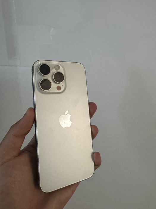 iPhone 15 Pro Max