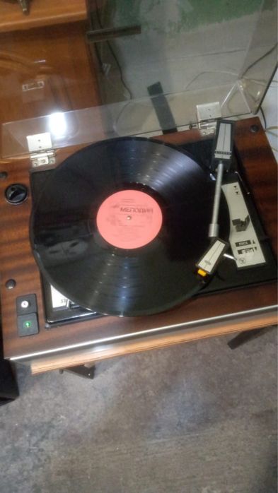 Радиотехника . Винил с колонками