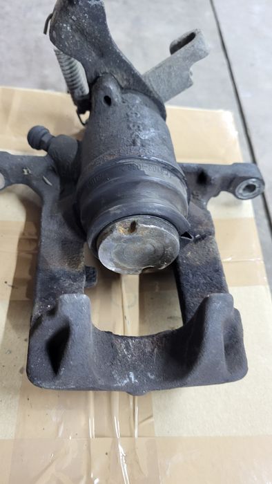 Vand etrieri opel astra j