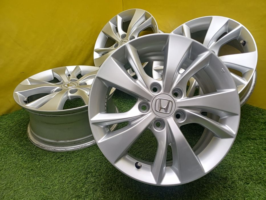 Диски R16 5x114.3 на Honda и другие.