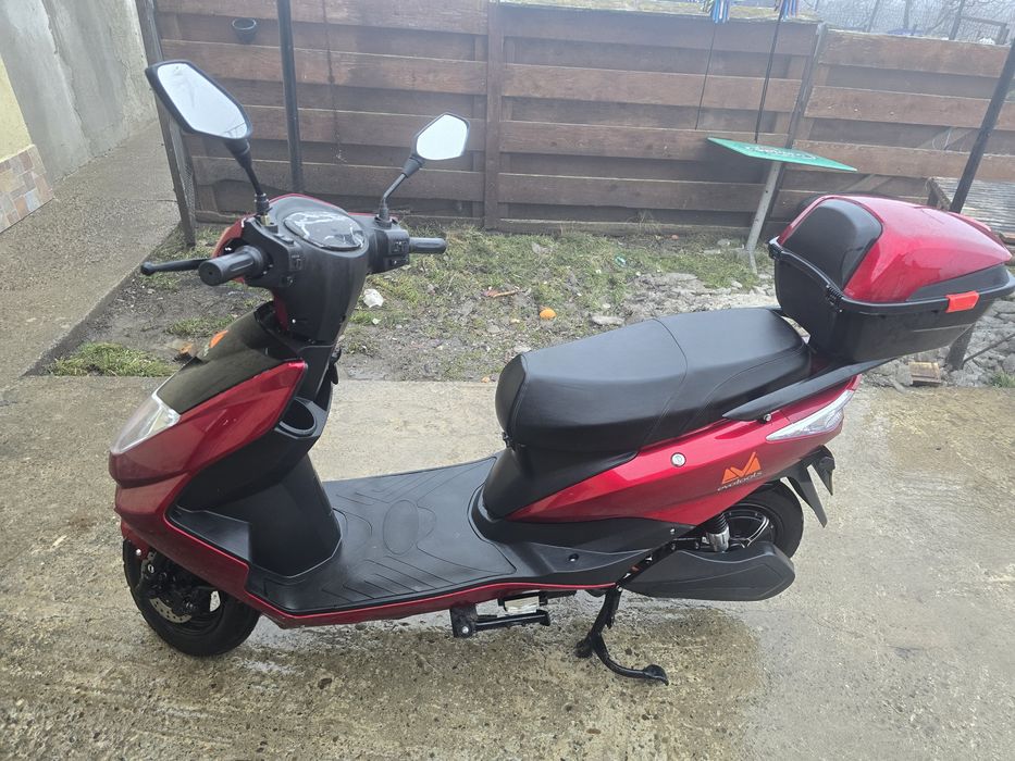 Scuter Electric Evotools  ca nou.