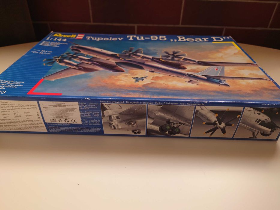 Сглобяем модел самолет Tupolev Tu-95 „Bear D“ - 1:144 Revell (Чисто нов)