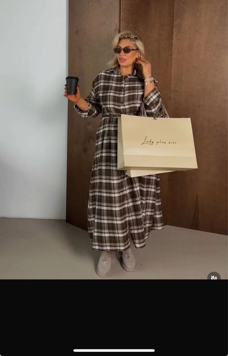 Клетяатое платье 54 размер