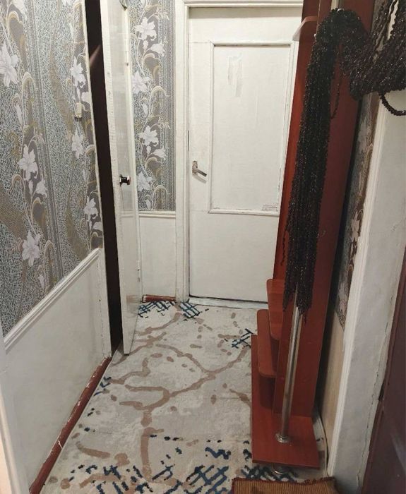 Чиланзар 11кв 2 комнатная квартира срочно продажа