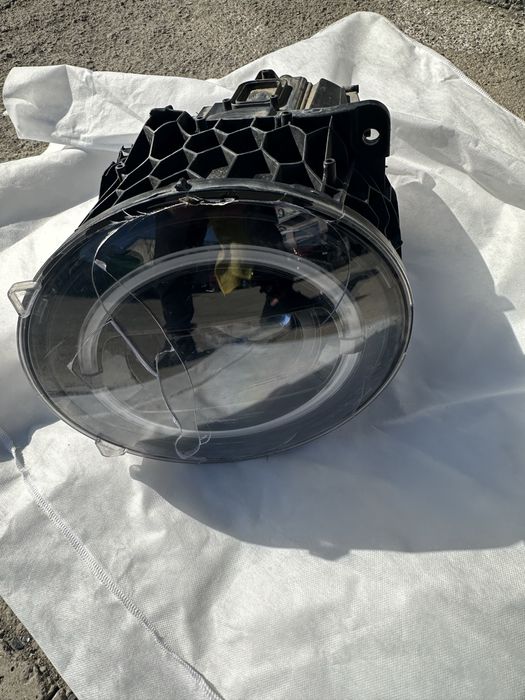 Mercedes G class W463 Десен фар