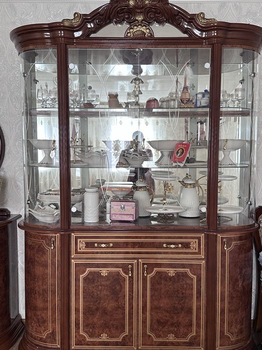 Сервант для гостиной