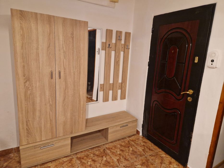 De inchiriat apartament