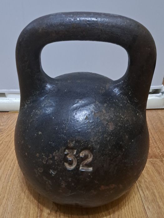 Продам гирю 32 кг