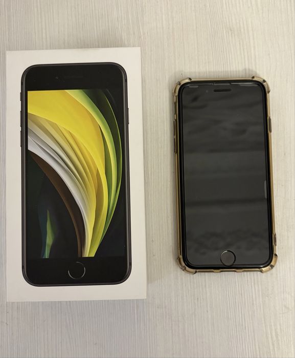 Продам Iphone SE 2020