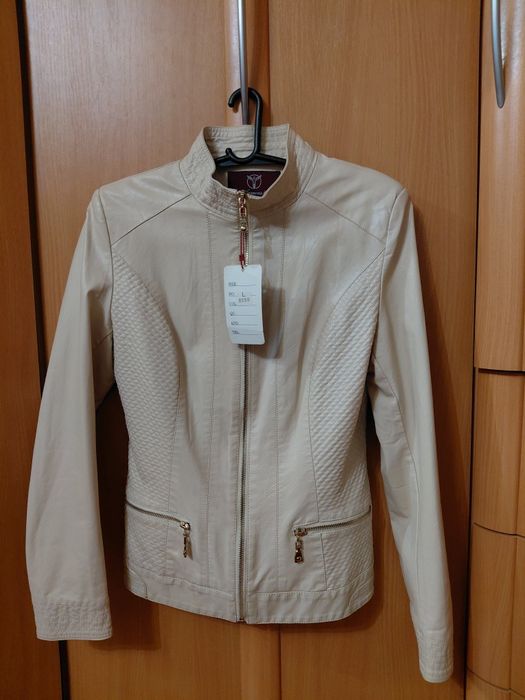 Женская кожаная куртка,новая