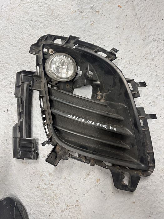 Grilă dreapta proiector Bară față mazda cx 7.