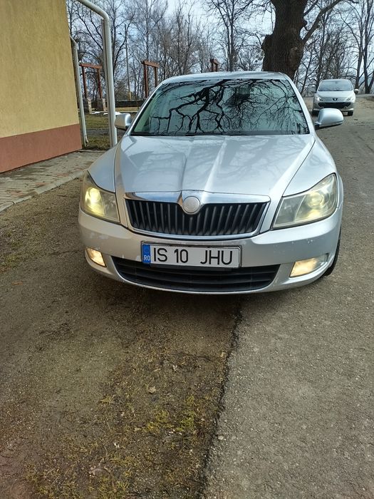 Vând Skoda Octavia 2 facelift 1.6 diesel economic