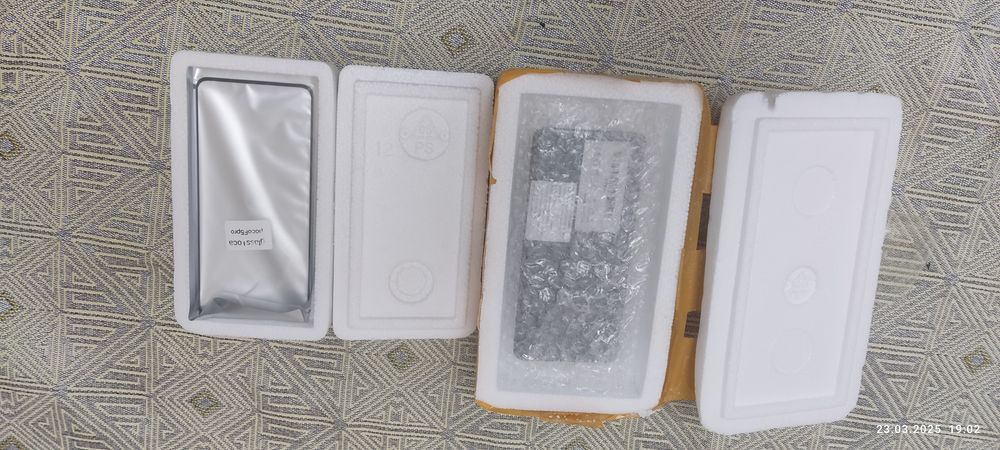 Задний крышка  на Poco F5 pro