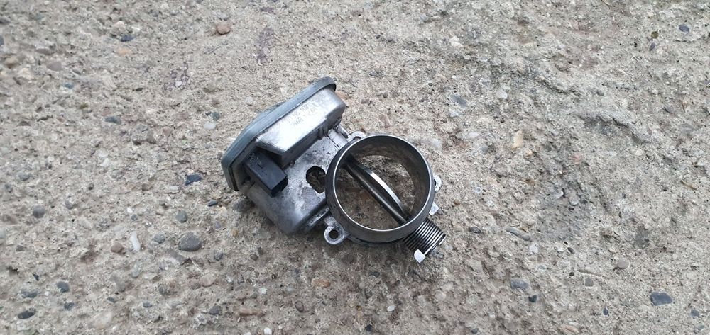 Clapeta acceleratie bmw e60 e61 e70 e71 e65 e90 e92 e87 3.0d m57