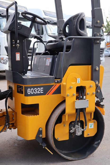 Mini katok 6032E, 3,2-tonnali, MAVJUD!