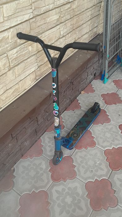 Продам трюковой самокат