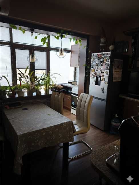 Продава се Тристаен апартамент в Пловдив, Център - 80 кв.м за 1052 €/кв.м - Снимка #9